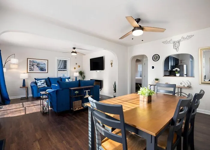 Blue Haven - Spacious 2bd In The Heights *