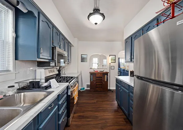 Blue Haven - Spacious 2bd In The Heights Holiday home Peoria Heights