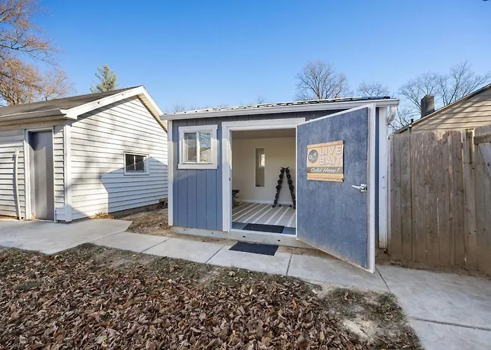 Blue Haven - Spacious 2bd In The Heights Peoria Heights