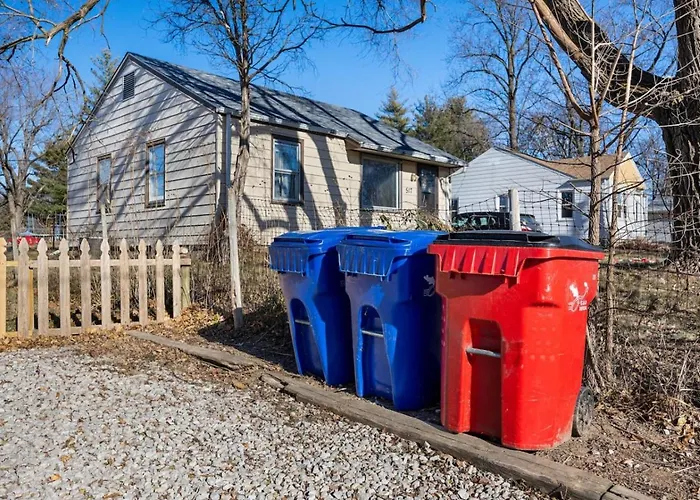 Blue Haven - Spacious 2bd In The Heights Holiday home Peoria Heights